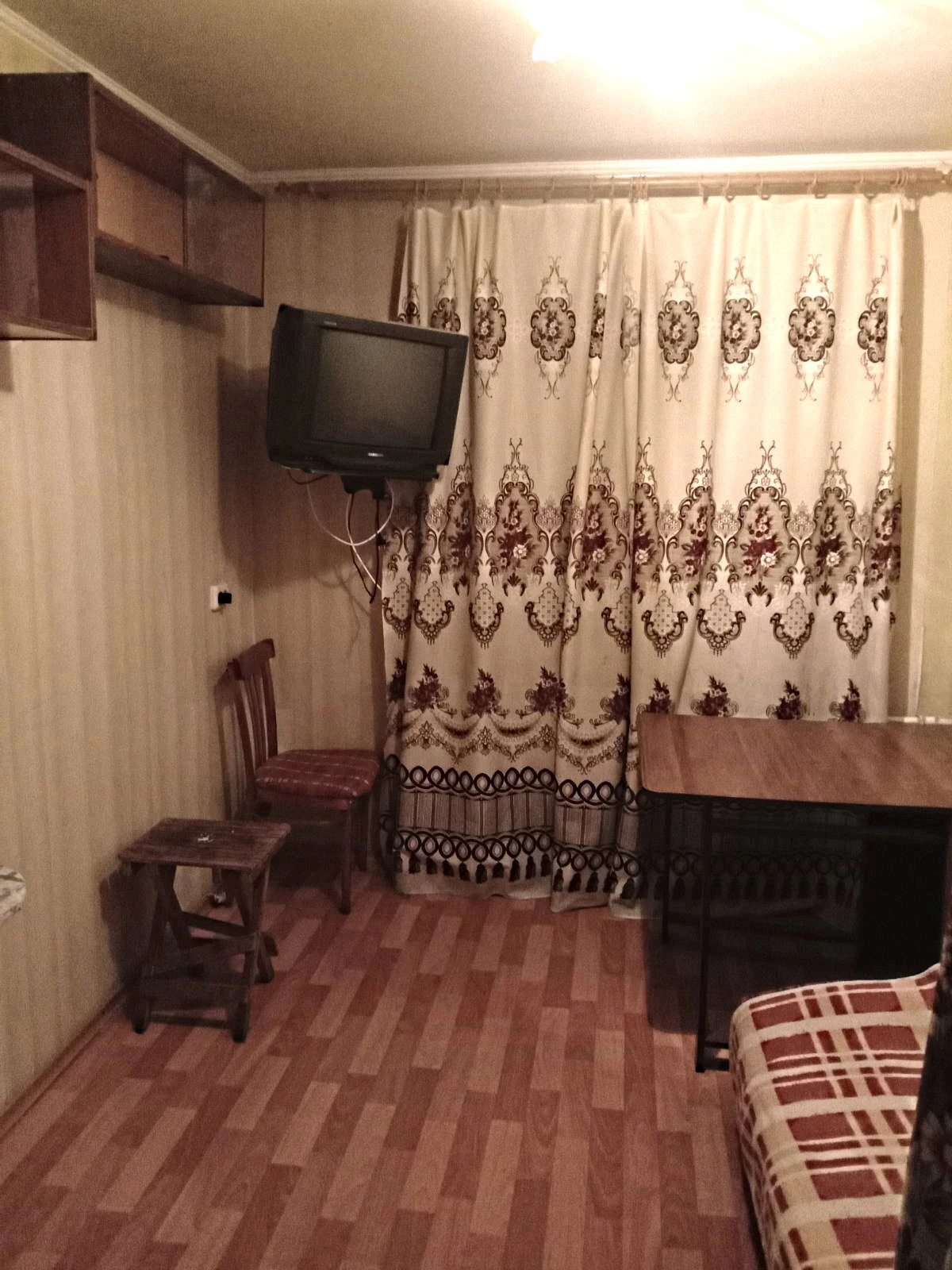 Продаж квартири. 1 room, 80 m², 4th floor/5 floors. 12, Новикова ул., Одеса. 