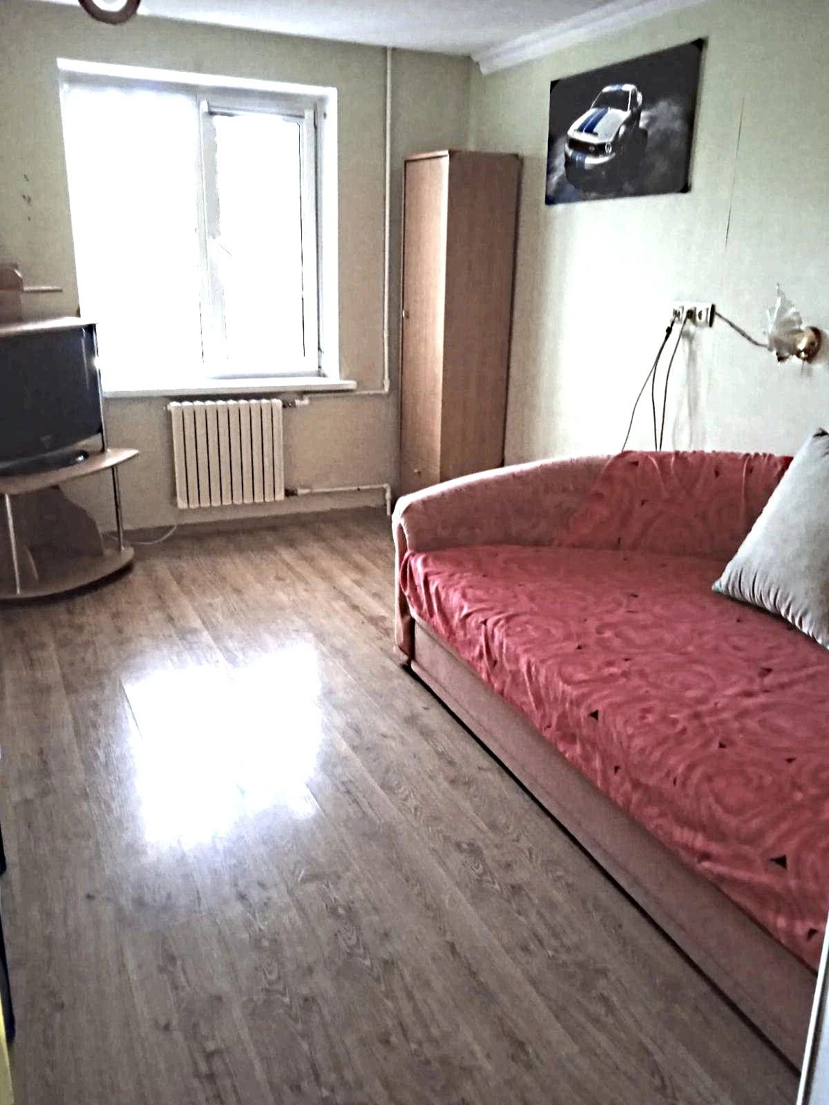 Apartments for sale. 3 rooms, 73 m², 3rd floor/10 floors. 10, Nebesnoy sotny M. Zhukova pr-t, Odesa. 