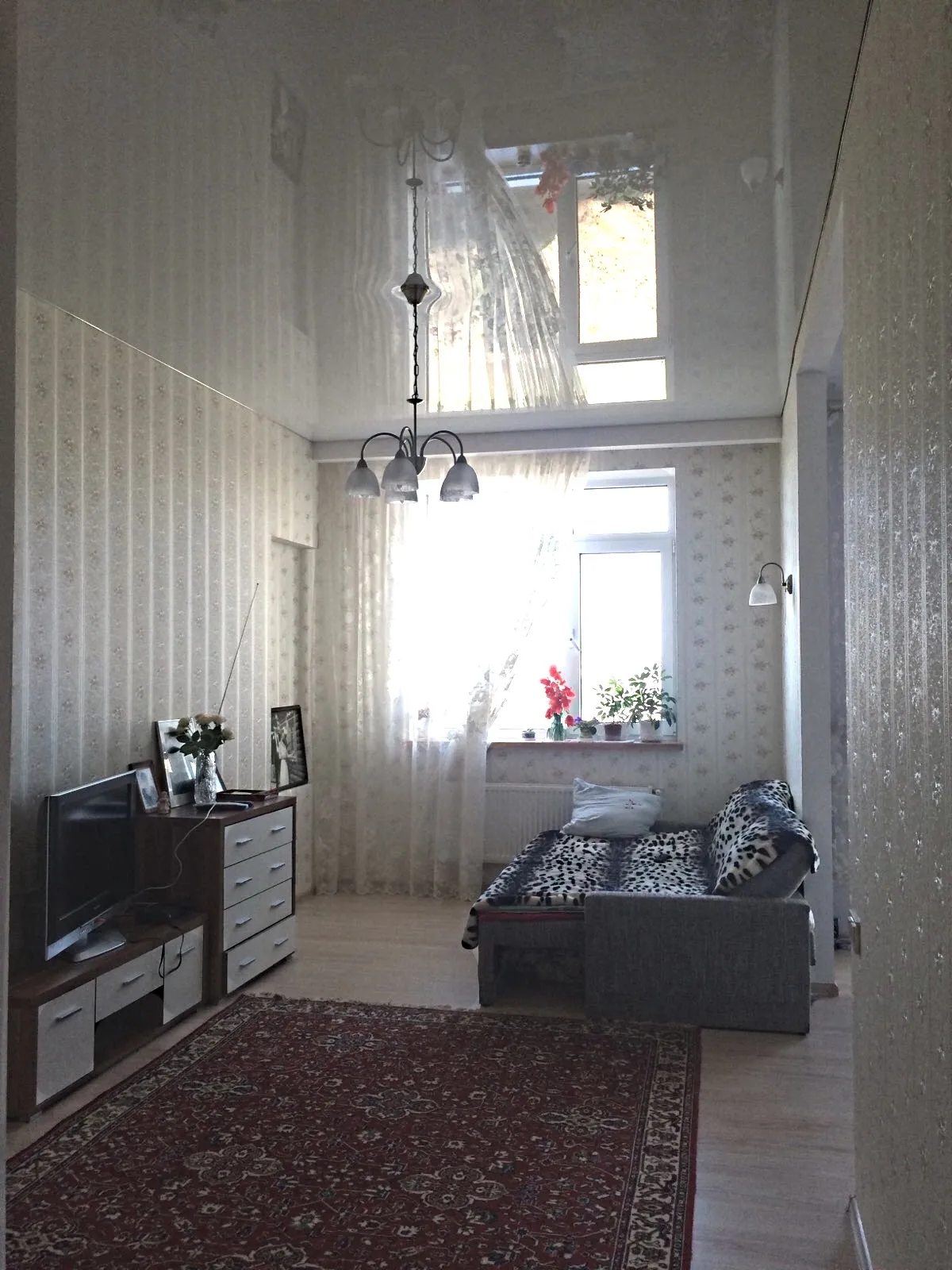 Apartments for sale. 1 room, 44 m², 5th floor/18 floors. 3, Zhemchuzhnaya ul., Odesa. 
