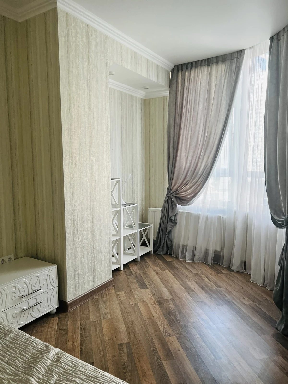 Apartments for sale. 1 room, 56 m², 4th floor/18 floors. 2, Berezova , Odesa. 