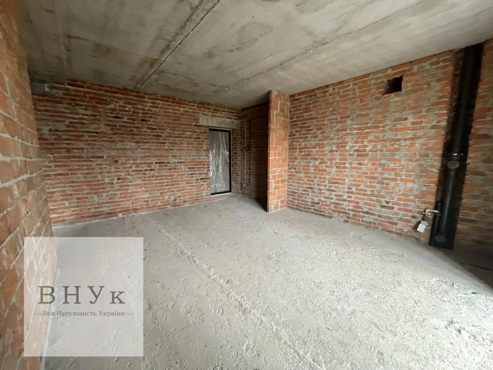 Apartments for sale. 1 room, 51 m², 1st floor/4 floors. Petrykiv  Sheptytskoho vul., Ternopil. 