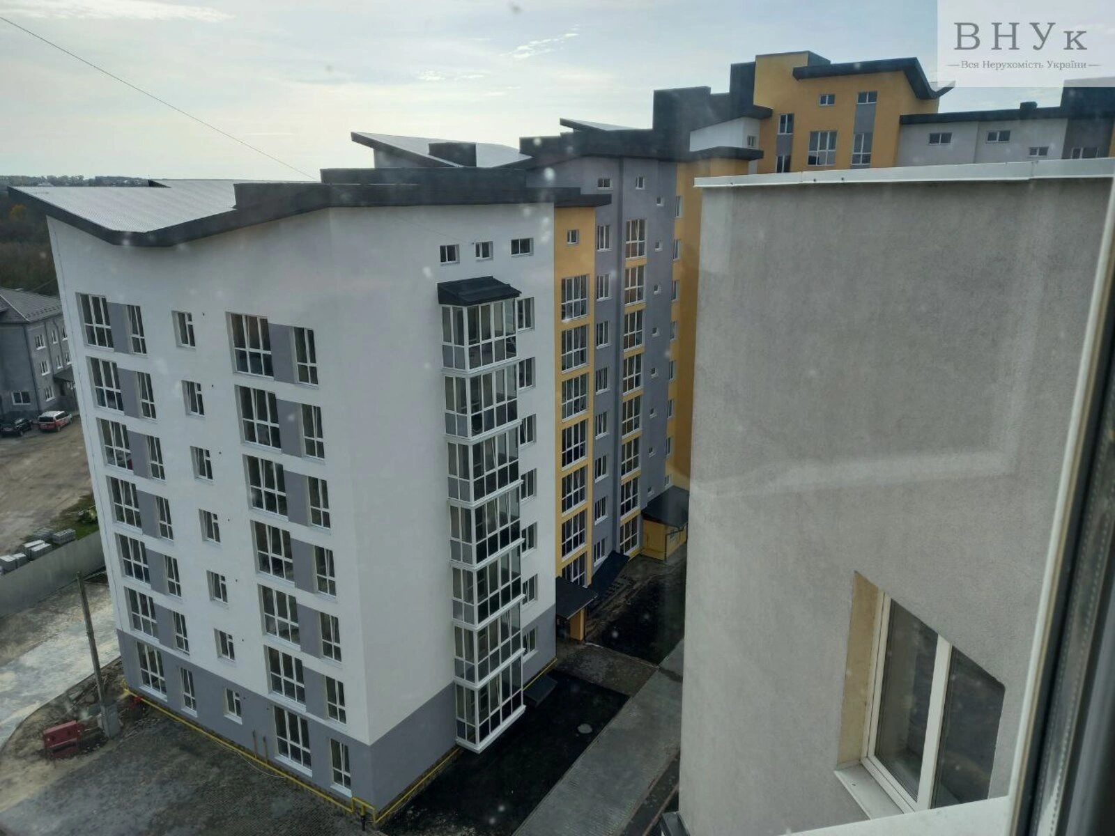 Apartments for sale. 2 rooms, 86 m², 9th floor/10 floors. Mykulynetska vul., Ternopil. 