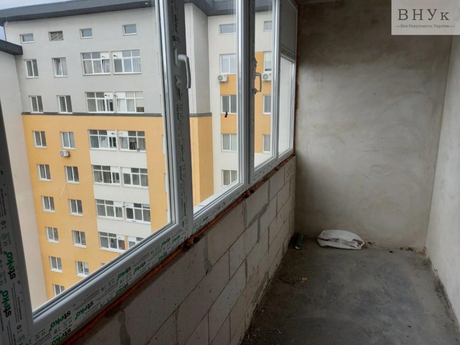 Apartments for sale. 2 rooms, 86 m², 9th floor/10 floors. Mykulynetska vul., Ternopil. 