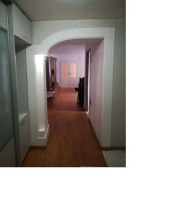 Сдам квартиру. 3 rooms, 99 m², 6th floor/16 floors. 24, Бажана Николая 24, Киев. 