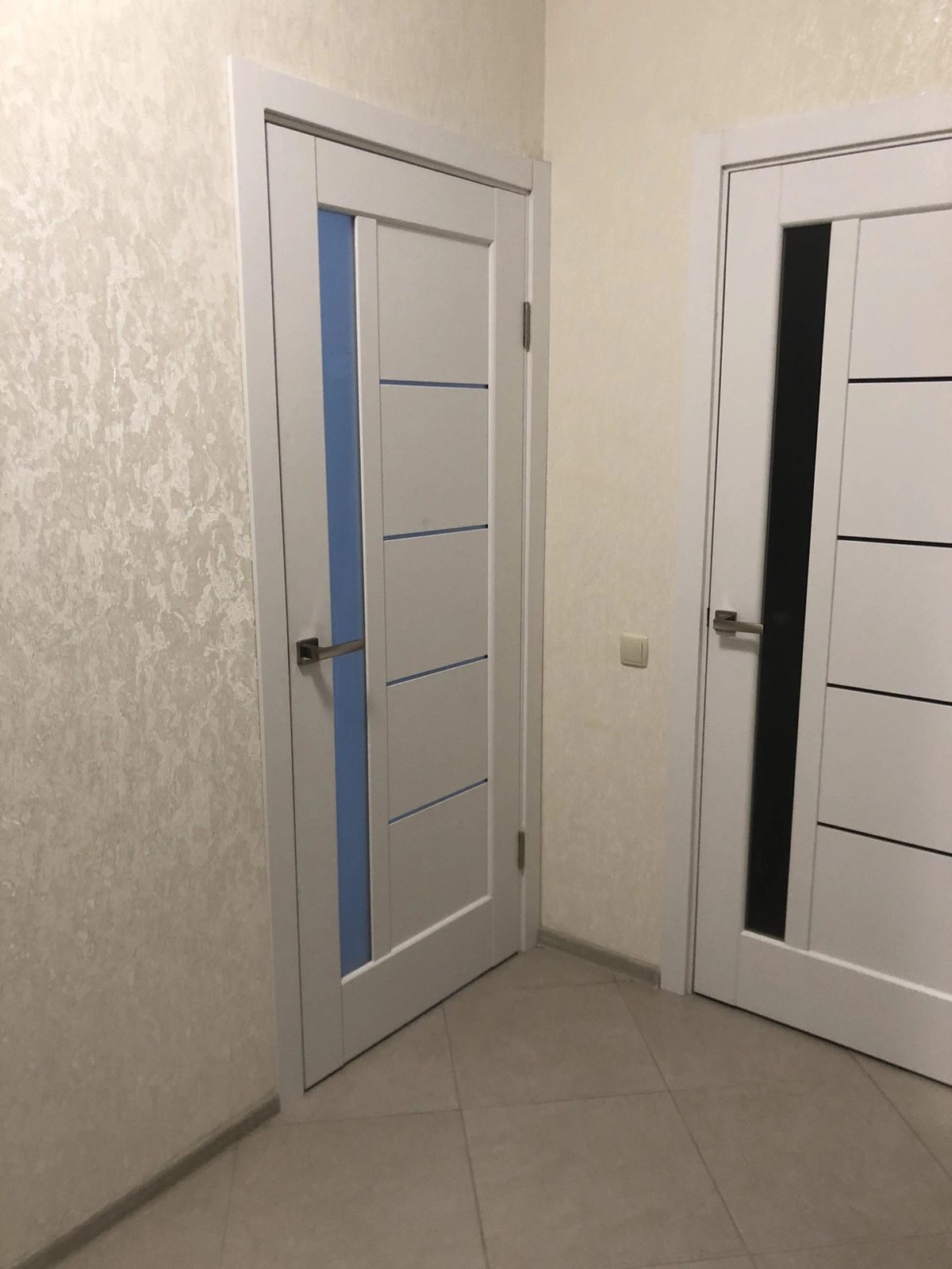Apartments for sale. 1 room, 52 m², 1st floor/6 floors. 121, Dacha Kovalevskoho ul., Odesa. 