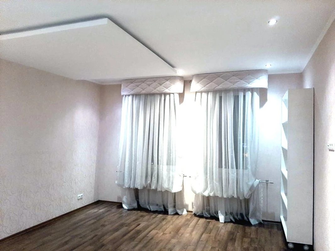 Продаж квартири. 3 rooms, 127 m², 8th floor/10 floors. 22, Тополиная , Одеса. 