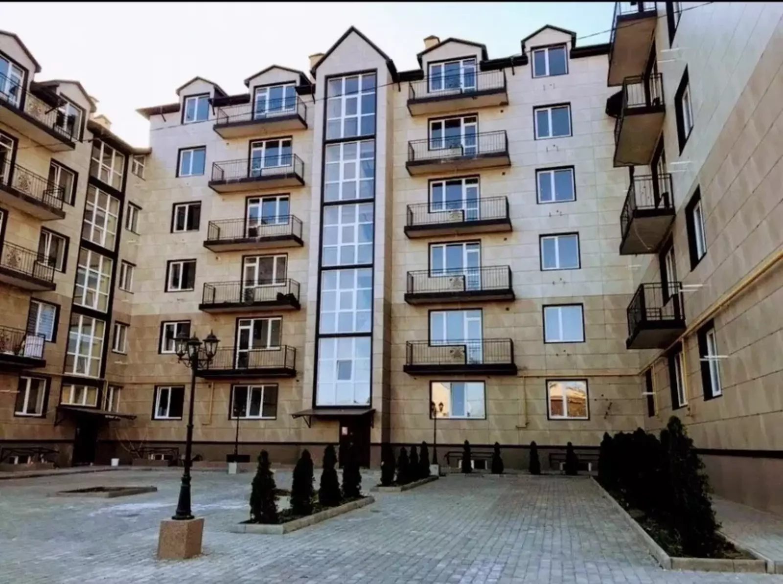 Продаж квартири. 1 room, 41 m², 4th floor/5 floors. 52, Інститутська , Одеса. 