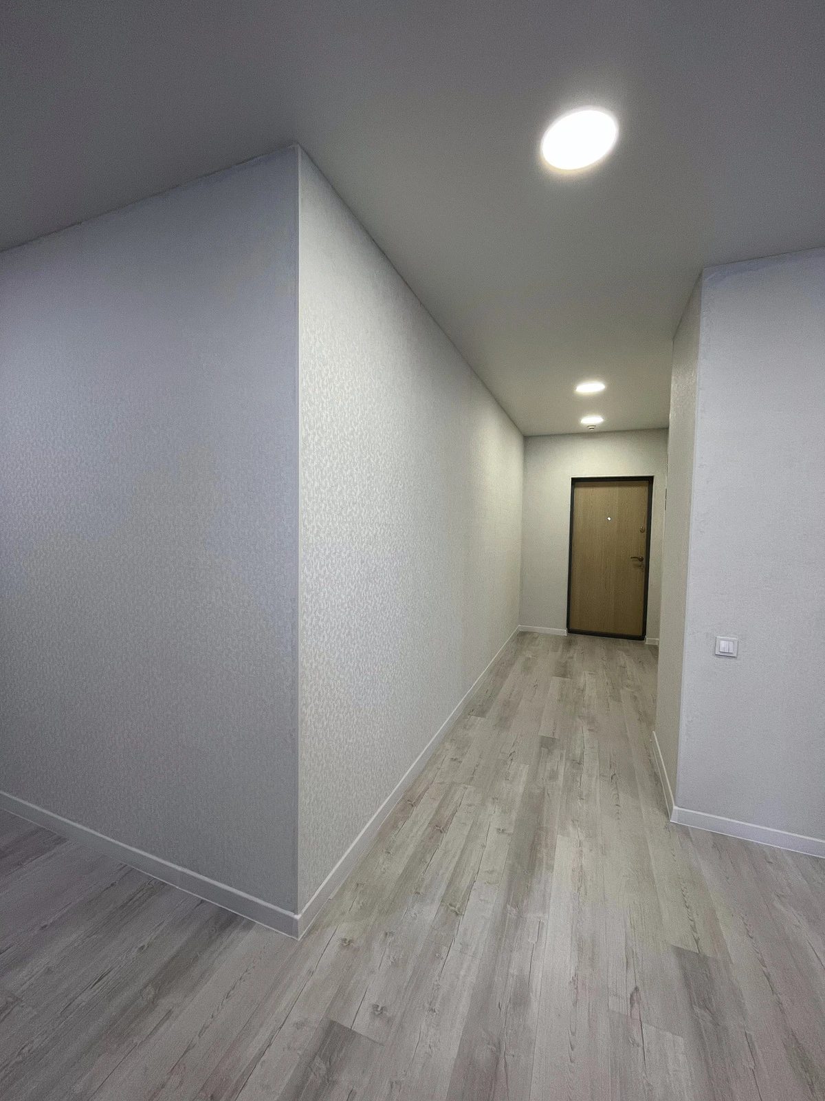 Apartments for sale. 1 room, 50 m², 20 floor/25 floors. 29, Varnenskaya ul., Odesa. 