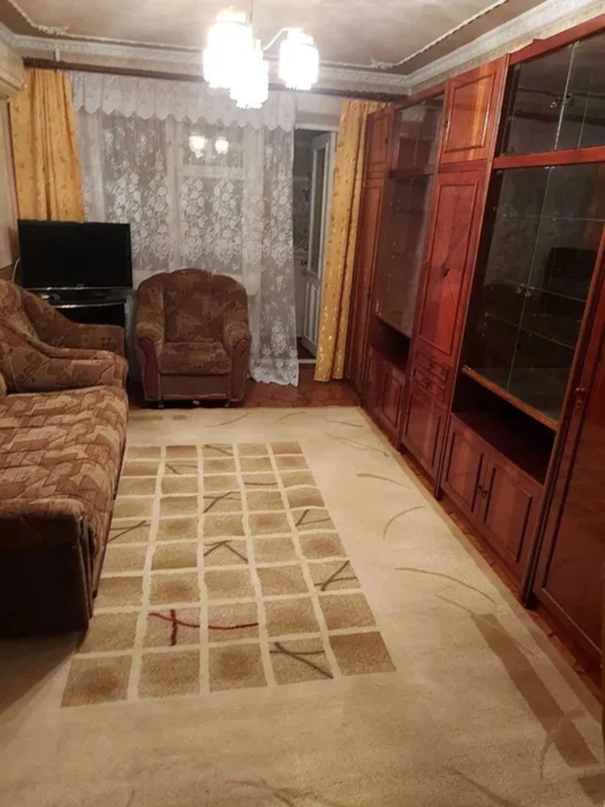 Продаж квартири 3 кімнати, 53 m², 2 пов./5 поверхів. 18, Ицхака Рабина (Якира) , Одеса. 