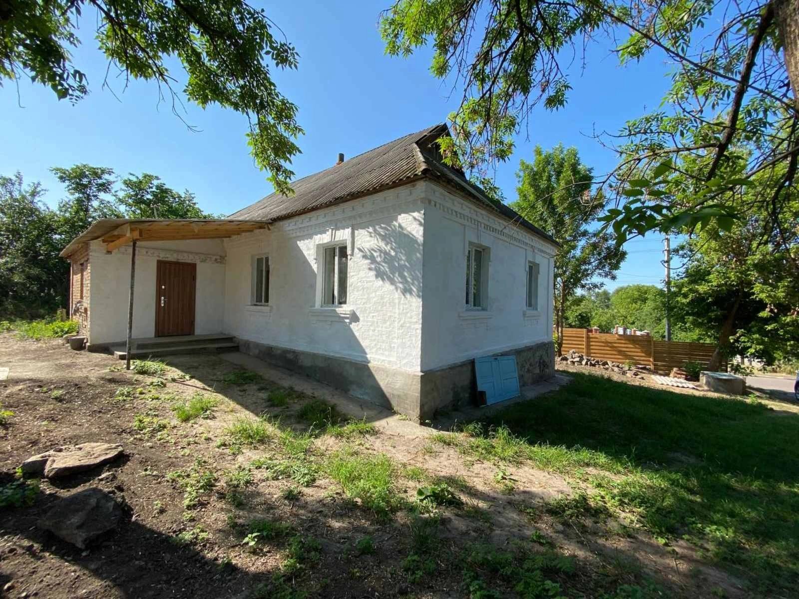 Продам кирпичный дом с ремонтом в Трушках.
