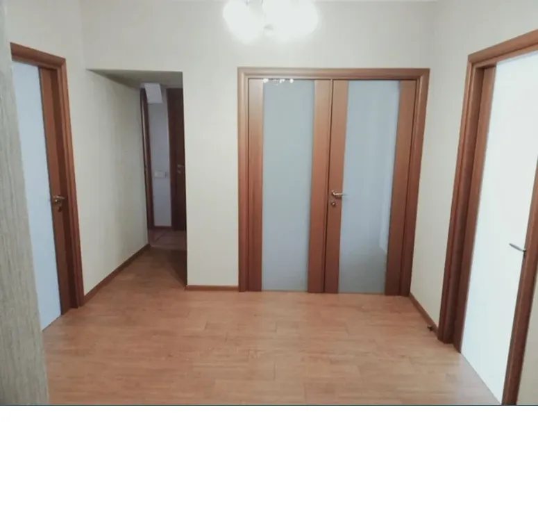 Apartment for rent. 3 rooms, 85 m², 4th floor/9 floors. Lesi Ukrayinky, Kyiv. 