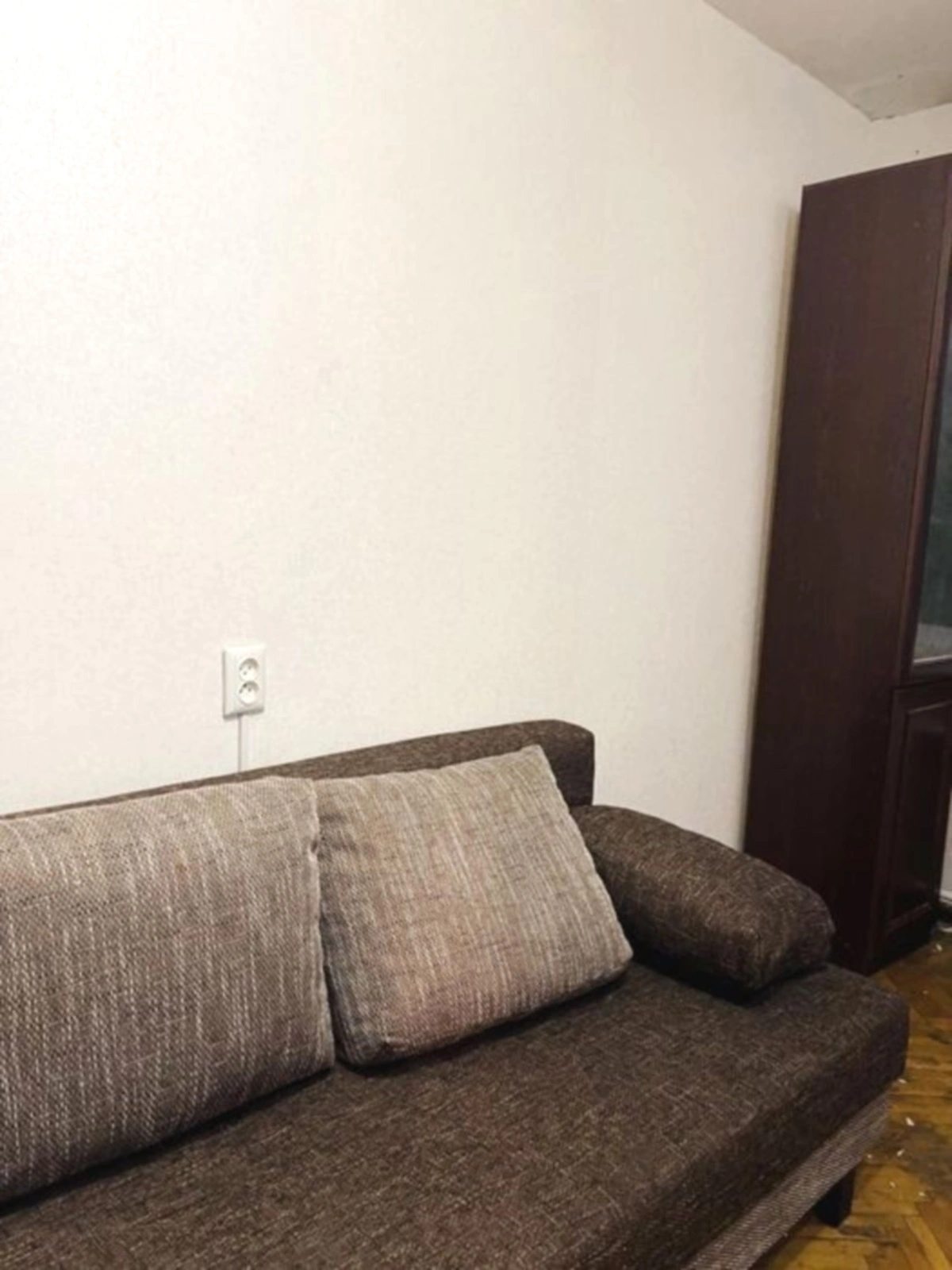 Продаж квартири. 1 room, 34 m², 1st floor/5 floors. 27, Петрова Генерала ул., Одеса. 