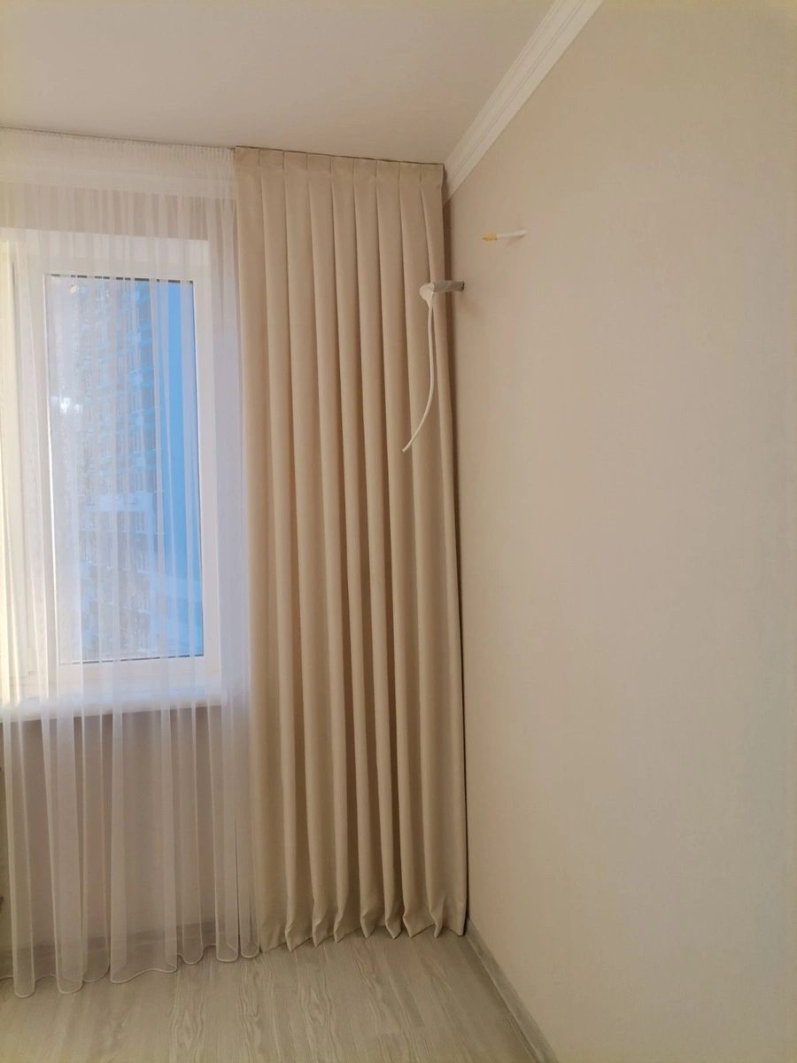 Продаж квартири. 1 room, 45 m², 7th floor/25 floors. 27, Варненская ул., Одеса. 