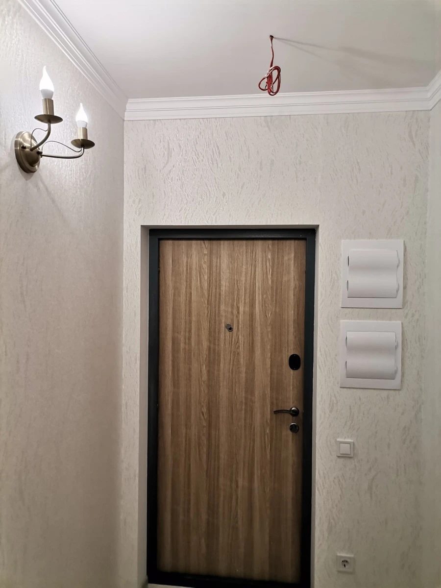 Продаж квартири. 1 room, 45 m², 7th floor/25 floors. 27, Варненская ул., Одеса. 