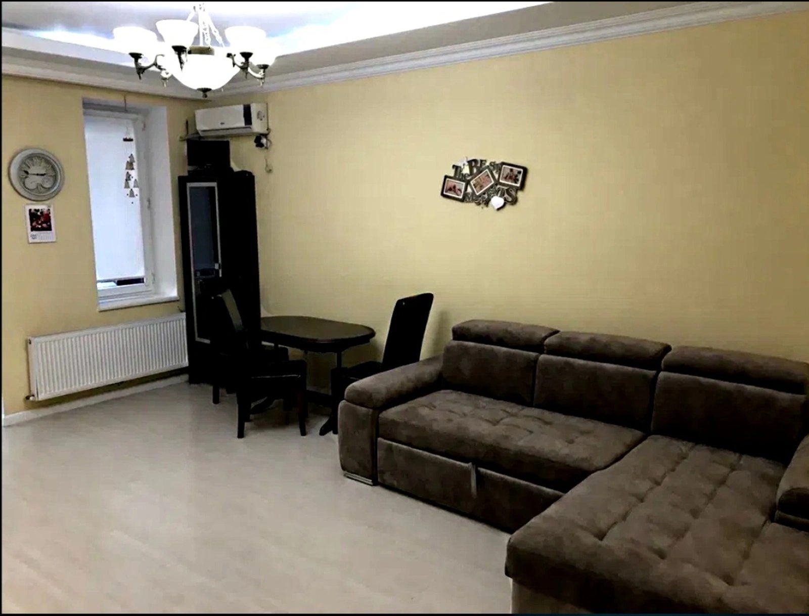 Apartments for sale. 2 rooms, 54 m², 1st floor/4 floors. 101, Dacha Kovalevskoho ul., Odesa. 