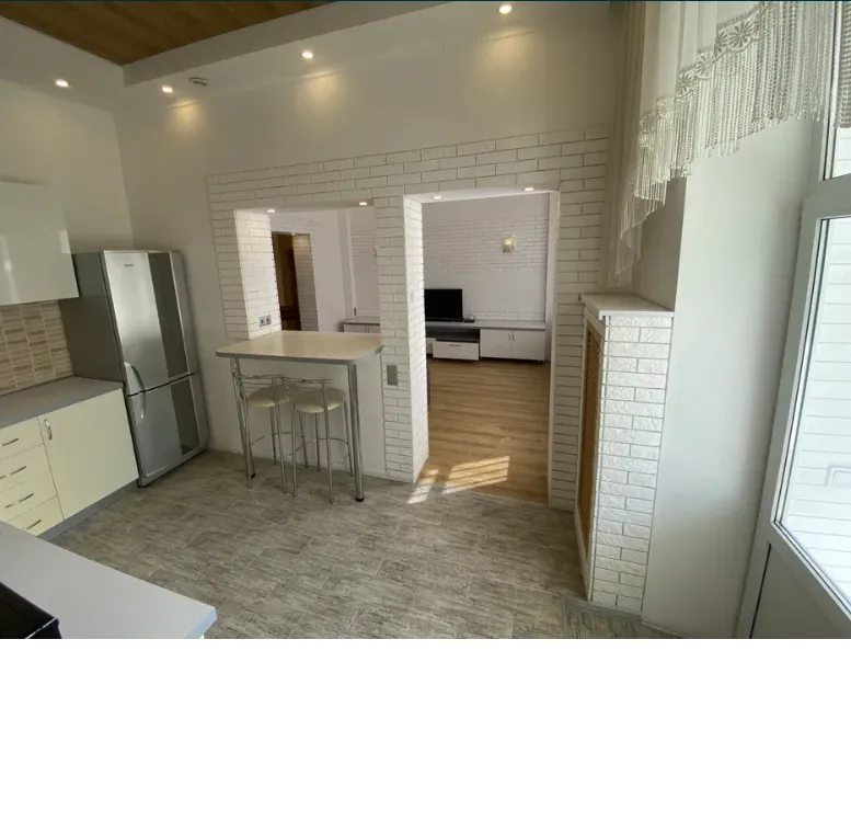 Apartment for rent. 2 rooms, 60 m², 3rd floor/3 floors. 16, Myhaylivska 16, Kyiv. 