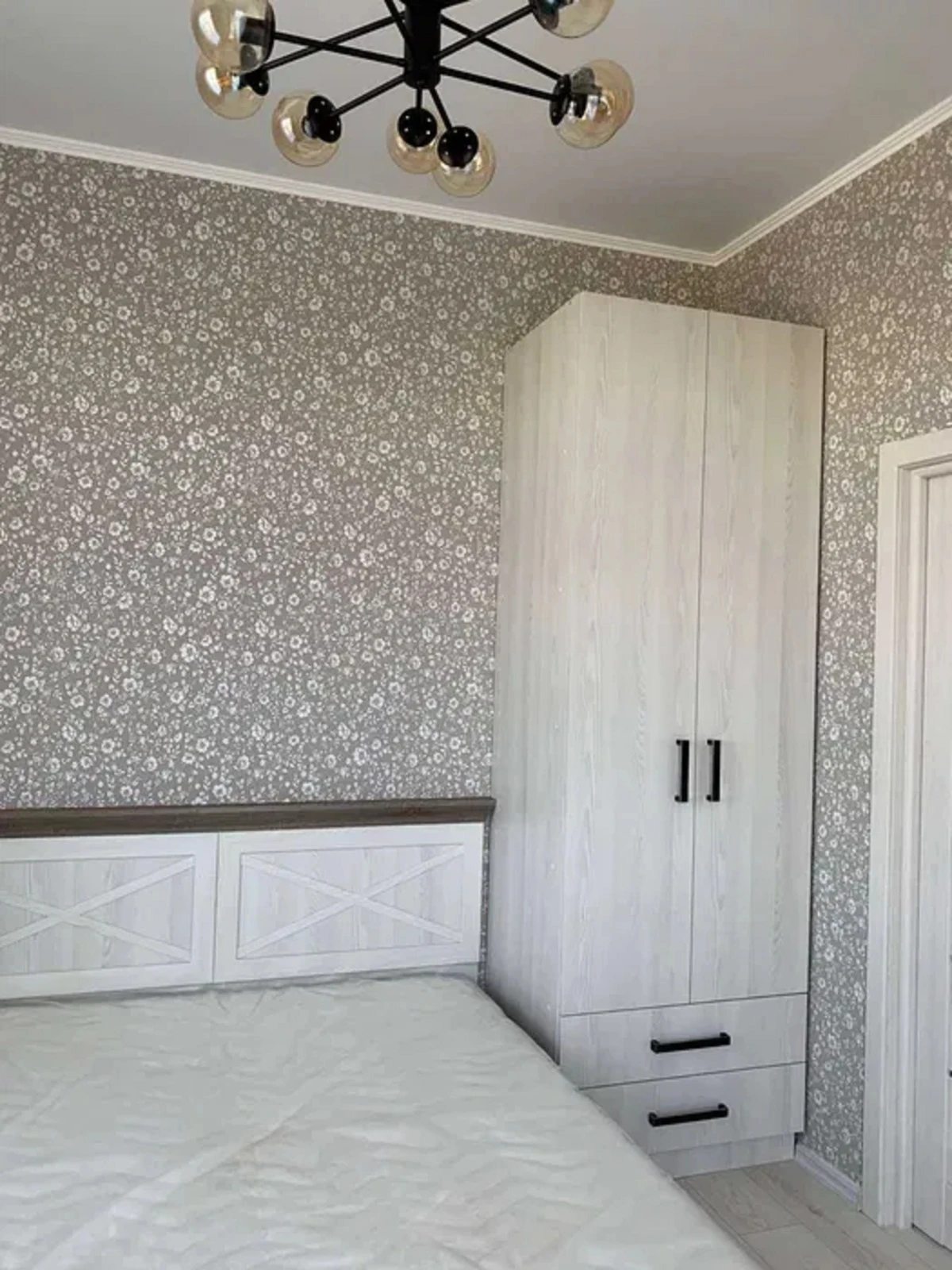 Apartments for sale. 1 room, 29 m², 5th floor/7 floors. 15, Dokovaya ul., Odesa. 