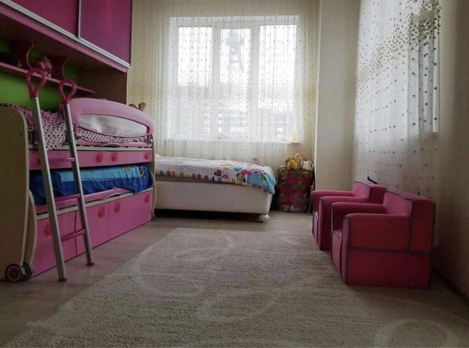 Apartments for sale. 3 rooms, 120 m², 15 floor/17 floors. 55, Lyustdorfskaya Doroha , Odesa. 