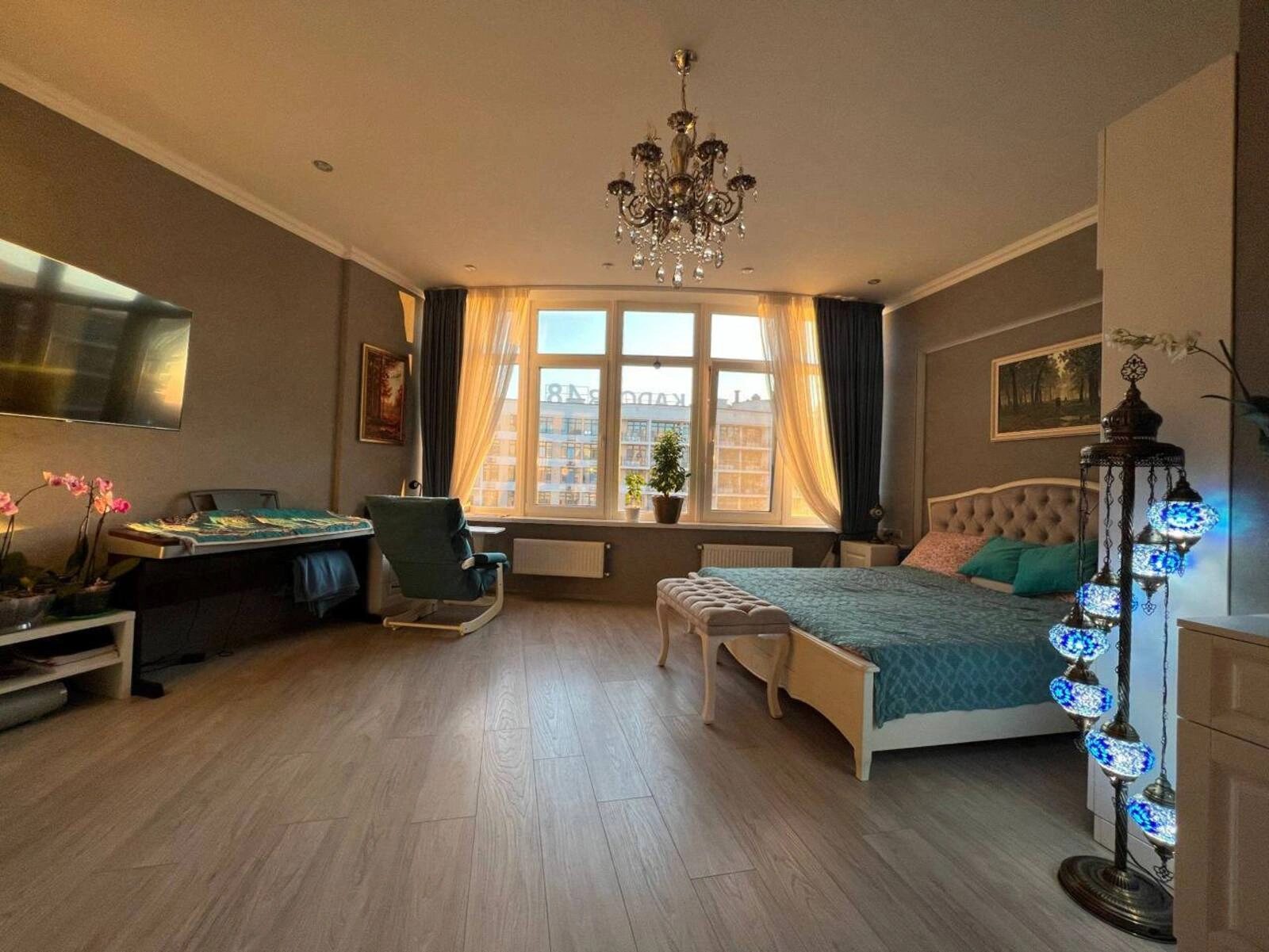 Apartments for sale. 1 room, 41 m², 23 floor/25 floors. 16, Kamanyna ul., Odesa. 