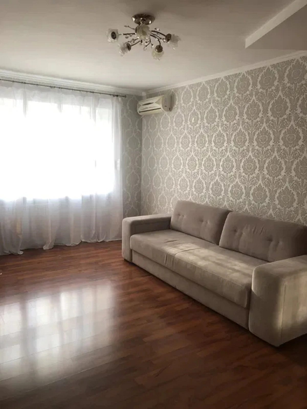 Продаж квартири. 2 rooms, 44 m², 3rd floor/5 floors. 12, Варненская ул., Одеса. 