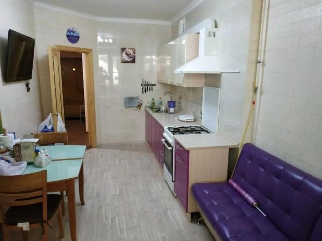 2-комнатная на Вишневского с капитальным ремонтом