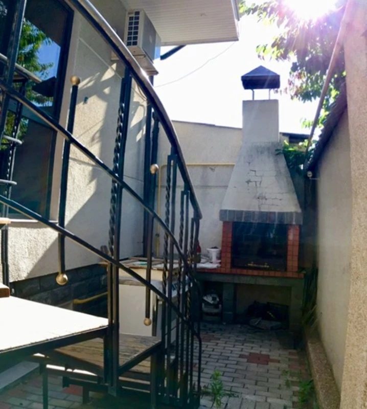 House for sale. 500 m², 2 floors. Kostandy , Odesa. 