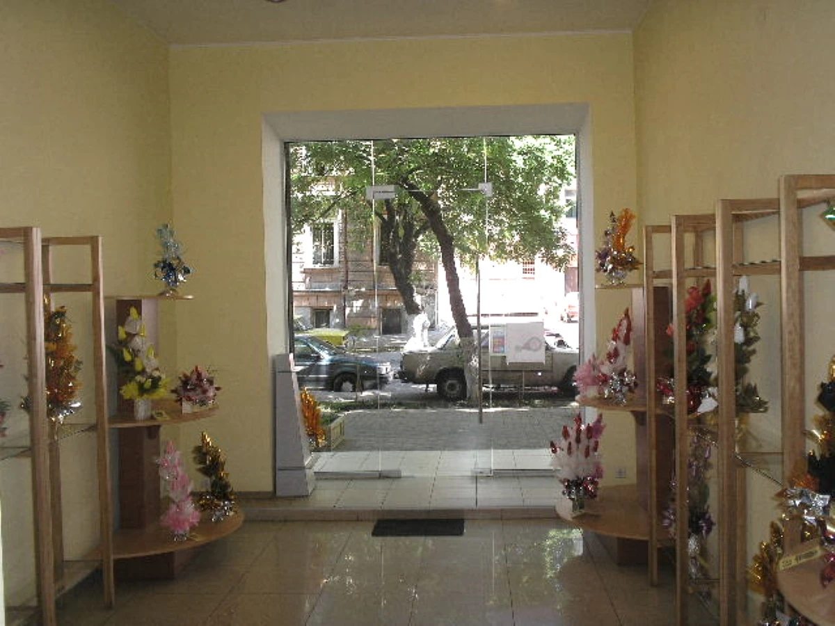 Office for sale 42 m², 1st fl./3 floors. 38, Koblevskaya , Odesa. 