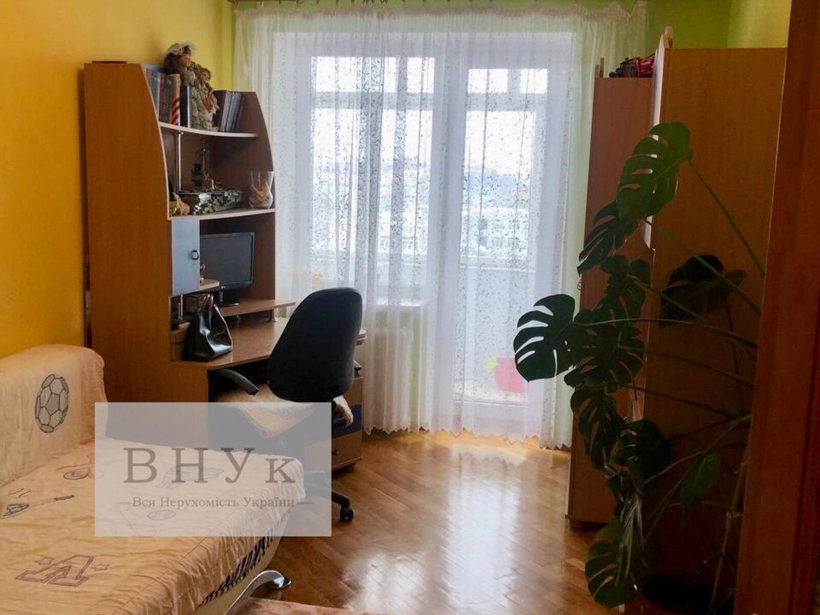 Продаж квартири 4 кімнати, 90 m², 7 пов./9 поверхів. Лесі Українки вул., Тернопіль. 