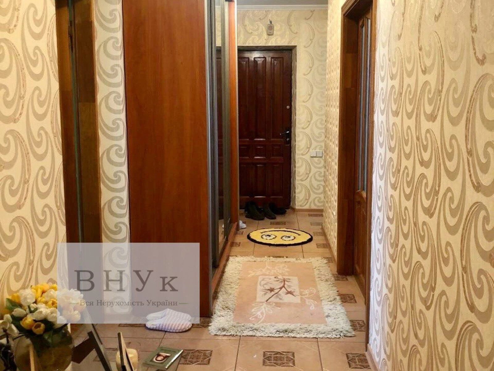 Продам 4-х кімнатну квартиру з ремоном та меблями в спокійному районі Тернополя