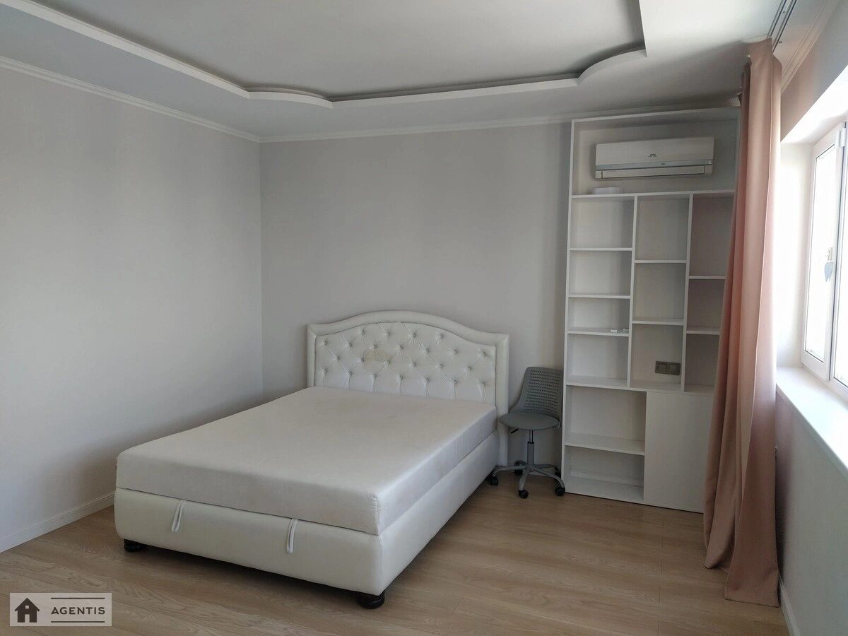 Apartment for rent. 4 rooms, 155 m², 21 floor/22 floors. 14, Druzhby Narodiv 14, Kyiv. 