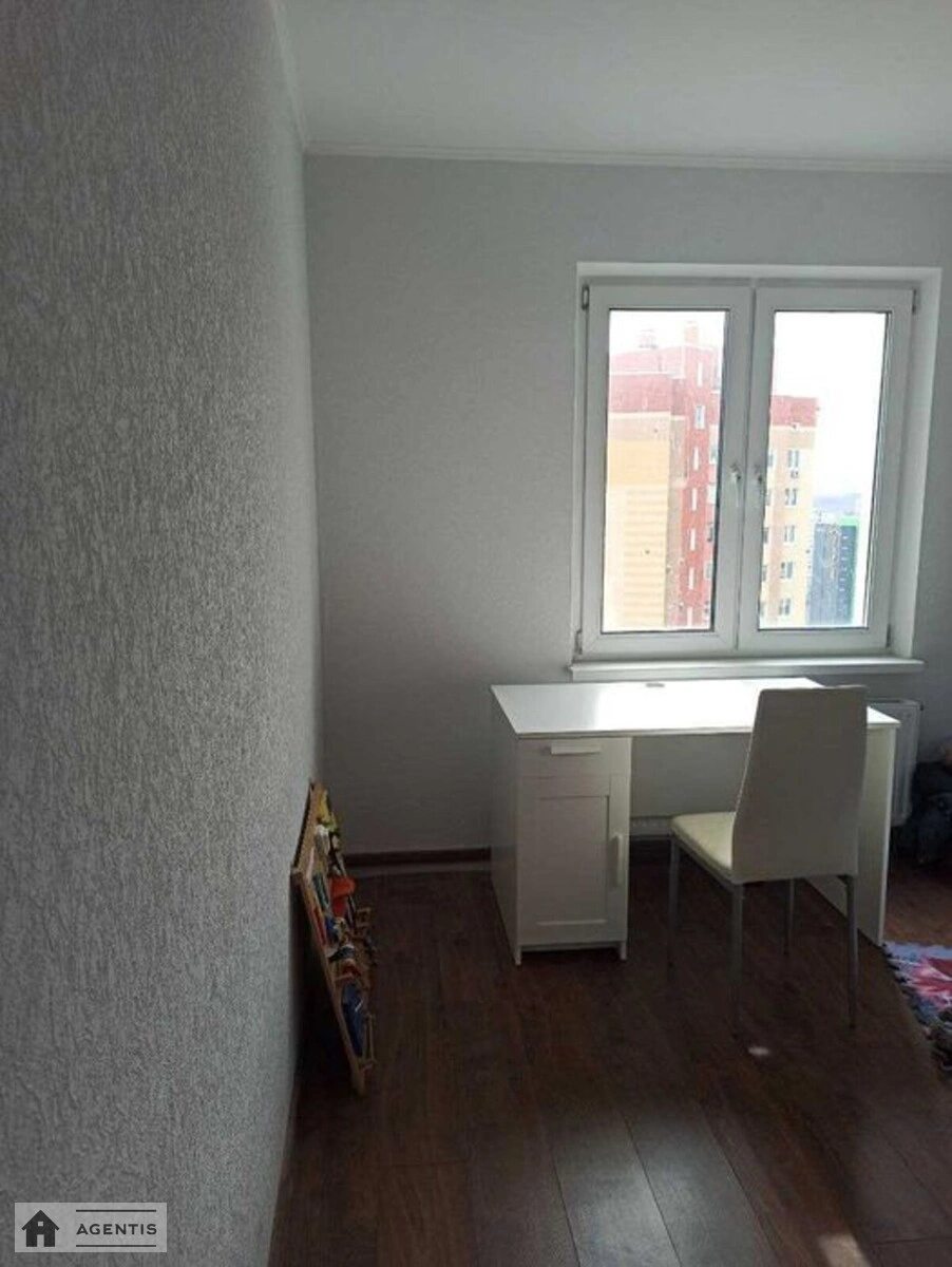 Сдам квартиру. 3 rooms, 82 m², 23 floor/24 floors. Соломенский район, Киев. 