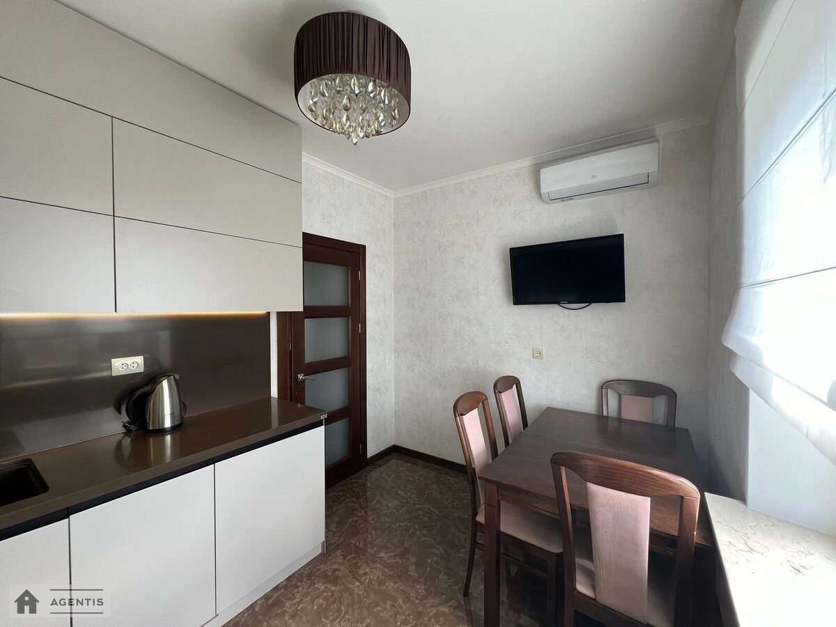 Apartment for rent. 2 rooms, 56 m², 8th floor/12 floors. 38, Chervonoyi Kalyny prosp. Volodymyra Mayakovskoho, Kyiv. 