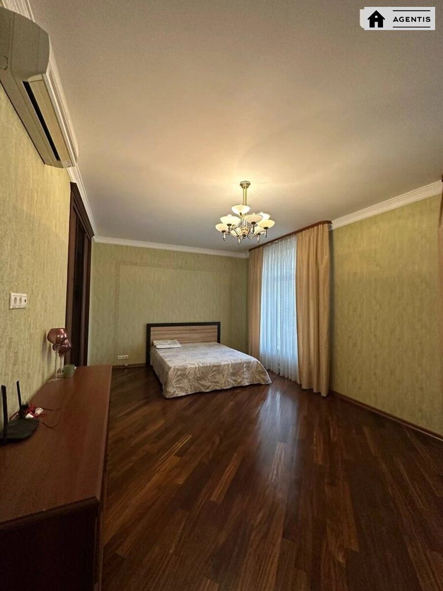 Apartment for rent. 4 rooms, 187 m², 8th floor/14 floors. 3, Kruglouniversytetska 3, Kyiv. 