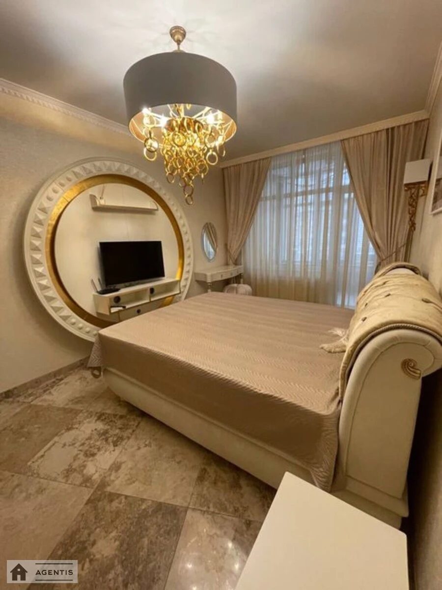 Apartment for rent. 3 rooms, 120 m², 4th floor/20 floors. Andriya Verkhohlyada vul. Mykhayla Drahomirova, Kyiv. 
