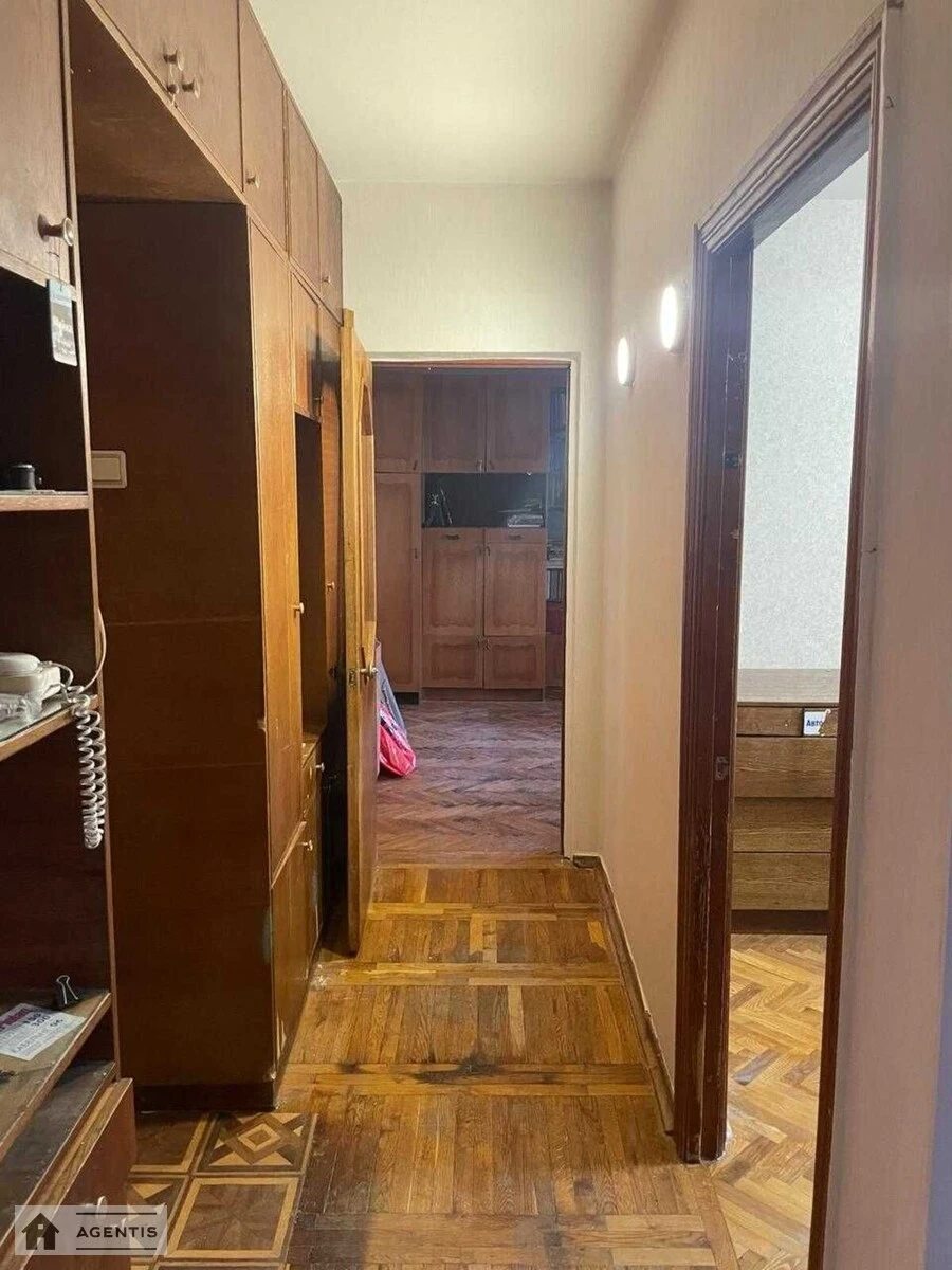 Apartment for rent. 2 rooms, 54 m², 5th floor/10 floors. 174, Kharkivske 174, Kyiv. 