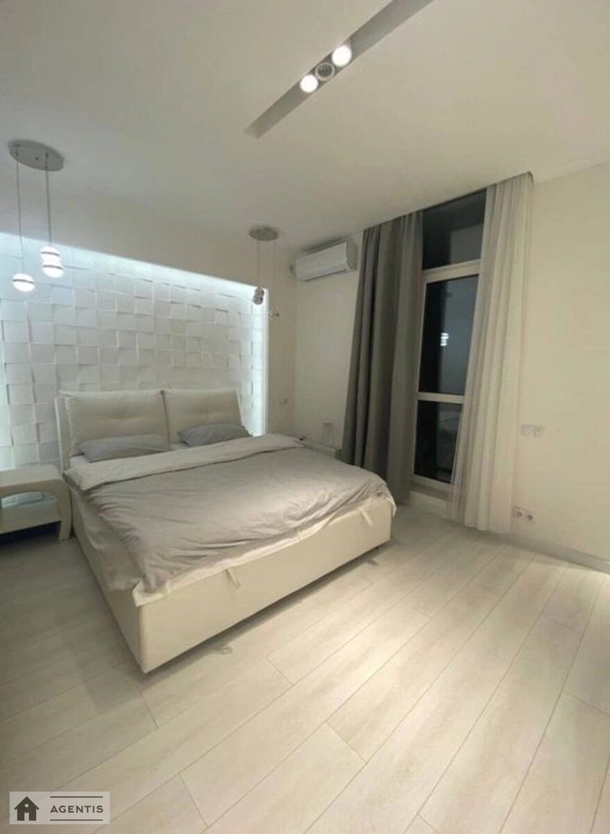 Apartment for rent. 1 room, 56 m², 17 floor/24 floors. 7, Ivana Kudri vul., Kyiv. 