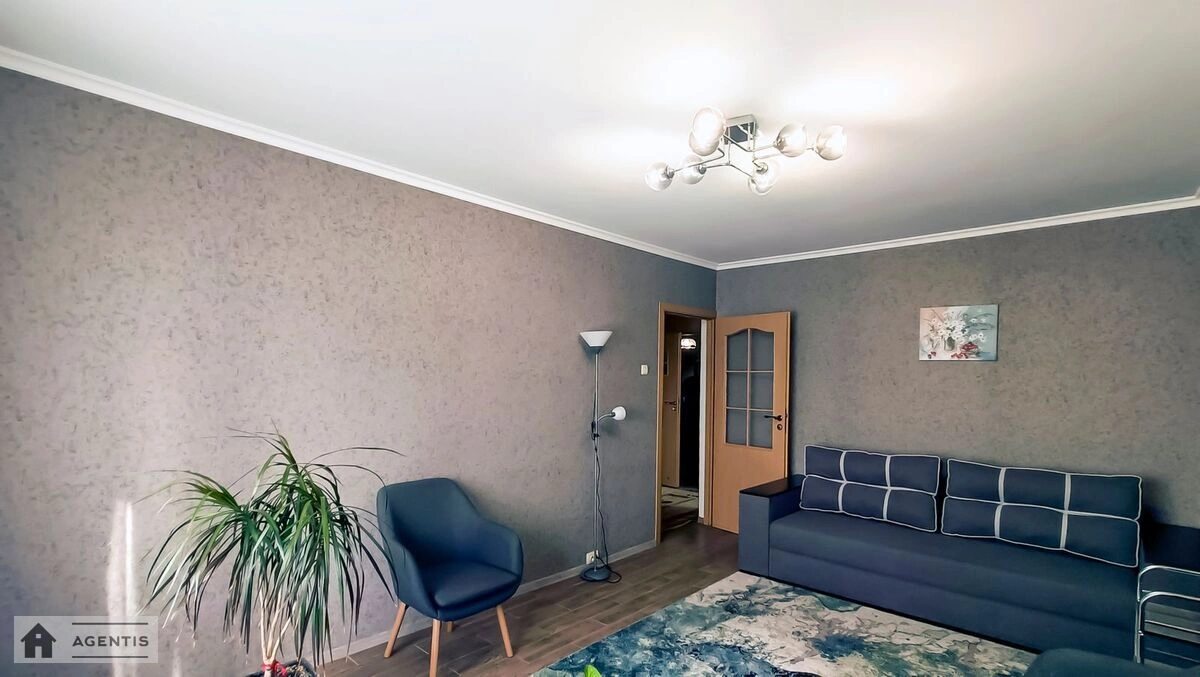 Сдам квартиру. 2 rooms, 57 m², 13 floor/16 floors. 5, Йорданська вул. (Лайоша Гавро), Киев. 