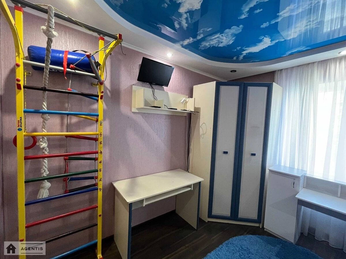 Apartment for rent. 3 rooms, 72 m², 6th floor/16 floors. 10, Maryny Tsvyetayevoyi vul., Kyiv. 