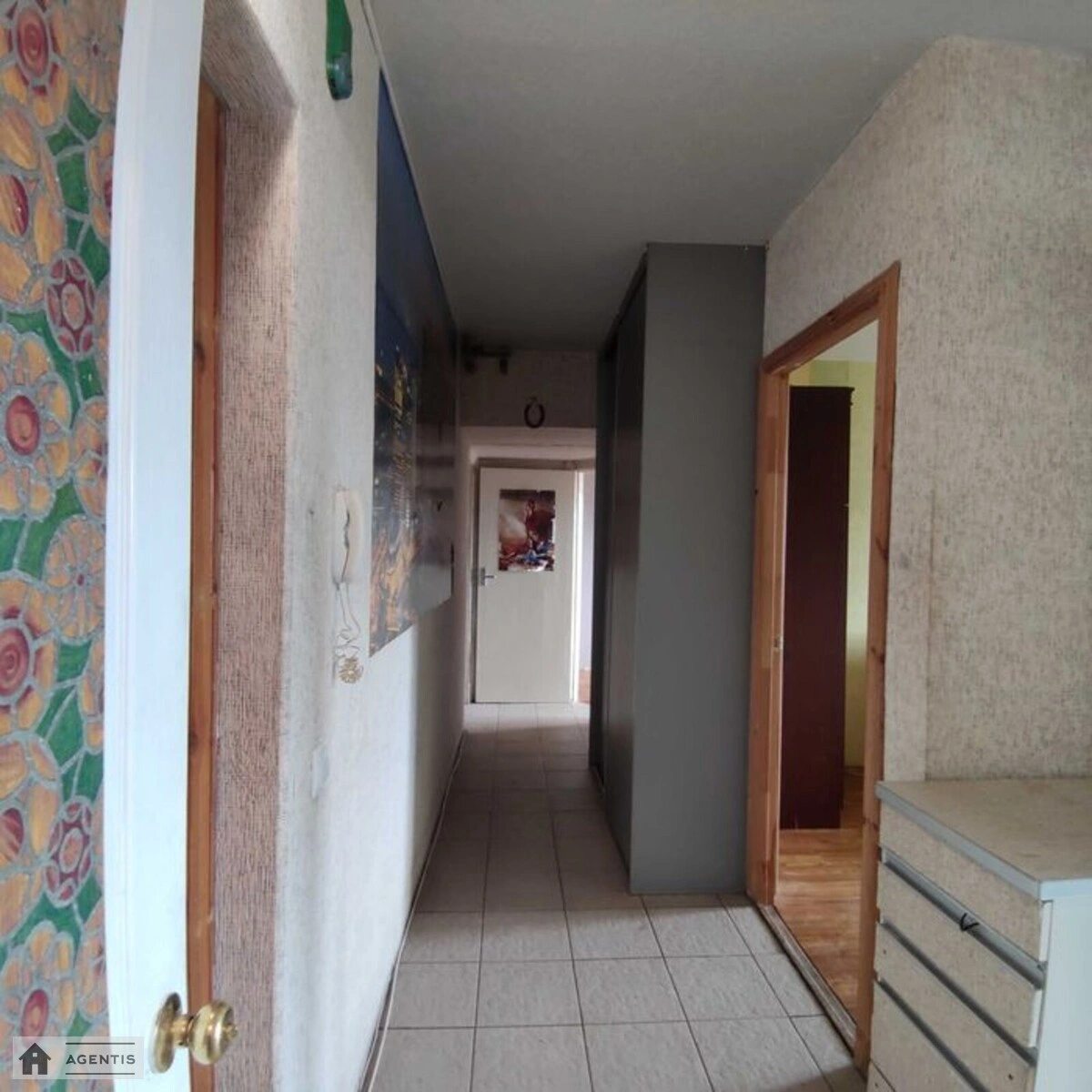 Сдам квартиру. 3 rooms, 63 m², 8th floor/9 floors. 17, Приречная 17, Киев. 