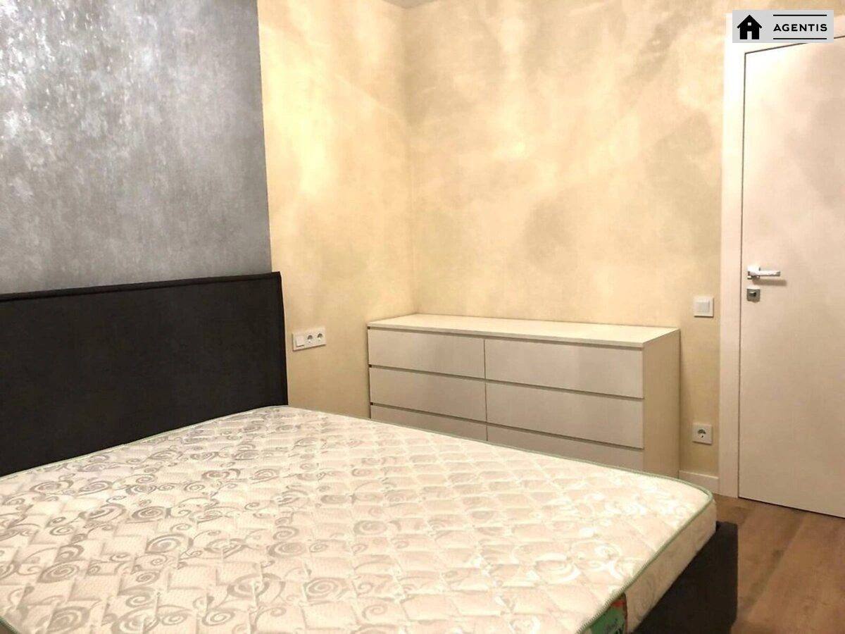 Apartment for rent. 1 room, 45 m², 6th floor/9 floors. 1, Tadeya Rylskoho vul., Kyiv. 