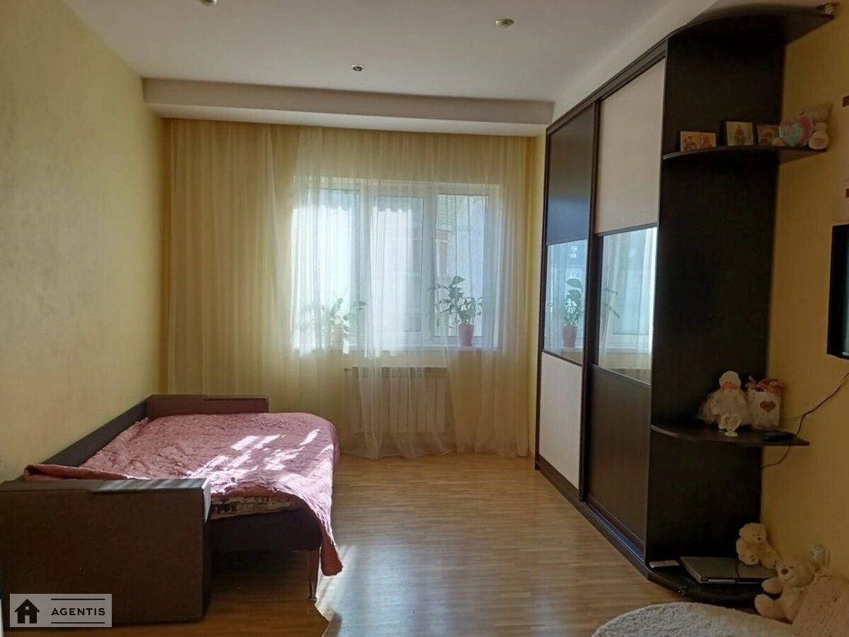 Apartment for rent. 2 rooms, 85 m², 6th floor/8 floors. Darnytskyy rayon, Kyiv. 