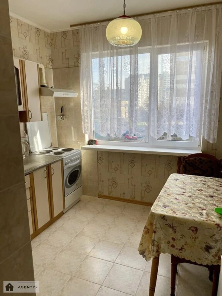 Apartment for rent. 2 rooms, 55 m², 4th floor/16 floors. 11, Arkhitektora Nikolayeva vul., Kyiv. 