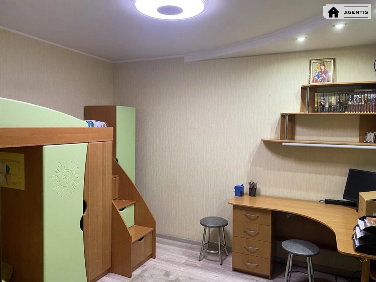 Apartment for rent. 3 rooms, 85 m², 11 floor/25 floors. 23, Urlivska 23, Kyiv. 