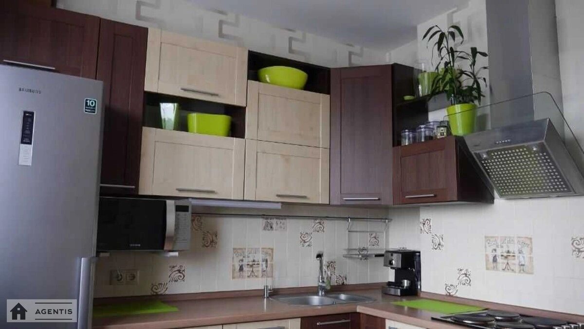 Apartment for rent. 2 rooms, 73 m², 20 floor/25 floors. 3, Yuriya Kondratyuka vul., Kyiv. 
