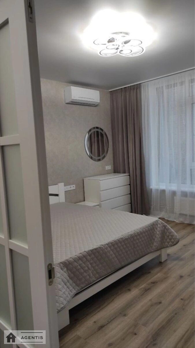 Apartment for rent. 2 rooms, 52 m², 2nd floor/20 floors. Lyubomyra Huzara prosp. Kosmonavta Komarova, Kyiv. 