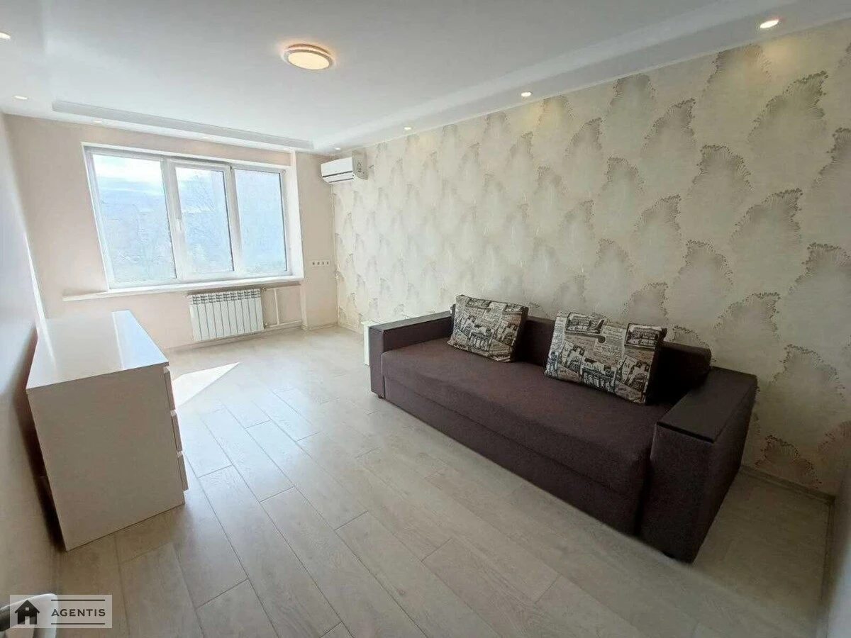 Apartment for rent. 1 room, 38 m², 7th floor/16 floors. 1, Levka Lukyanenka vul. Marshala Tymoshenka, Kyiv. 