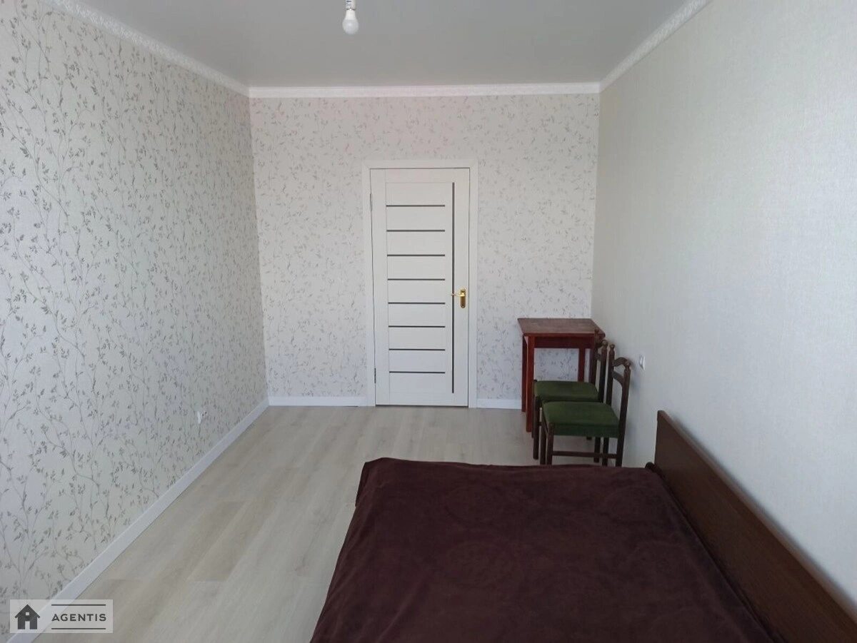 Apartment for rent. 3 rooms, 70 m², 9th floor/16 floors. 33, Magistralna 33, Kyiv. 