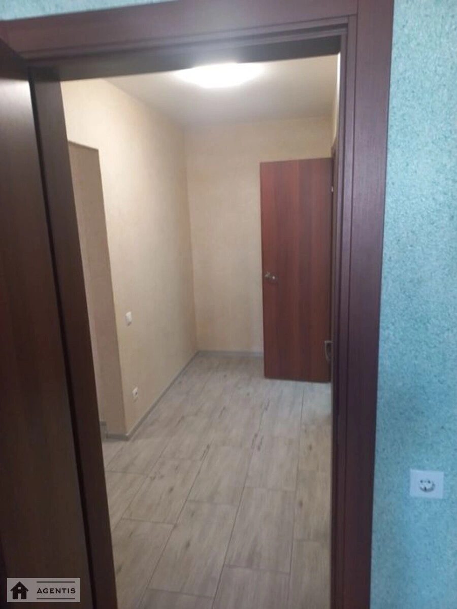 Сдам квартиру. 1 room, 54 m², 3rd floor/25 floors. 1, Сергія Данченка вул., Киев. 