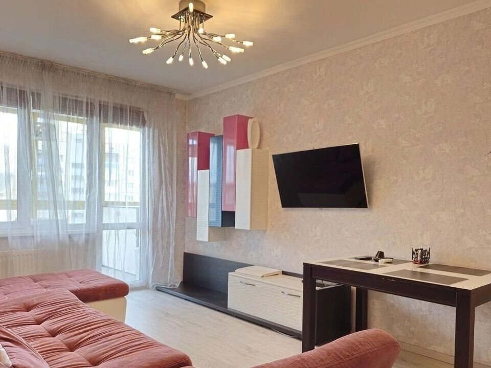 Сдам квартиру. 2 rooms, 65 m², 4th floor/24 floors. 58, Голосеевский 58, Киев. 