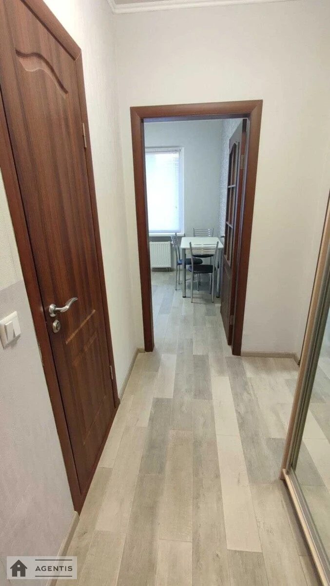 Apartment for rent. 1 room, 38 m², 13 floor/25 floors. 36, Yelyzavety Chavdar vul., Kyiv. 